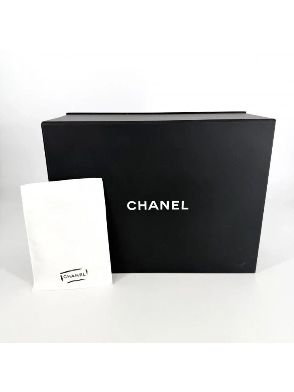 Chanel 2-Way Quilted Business Affinity Chain Shoulder Bag Crossbody Caviar